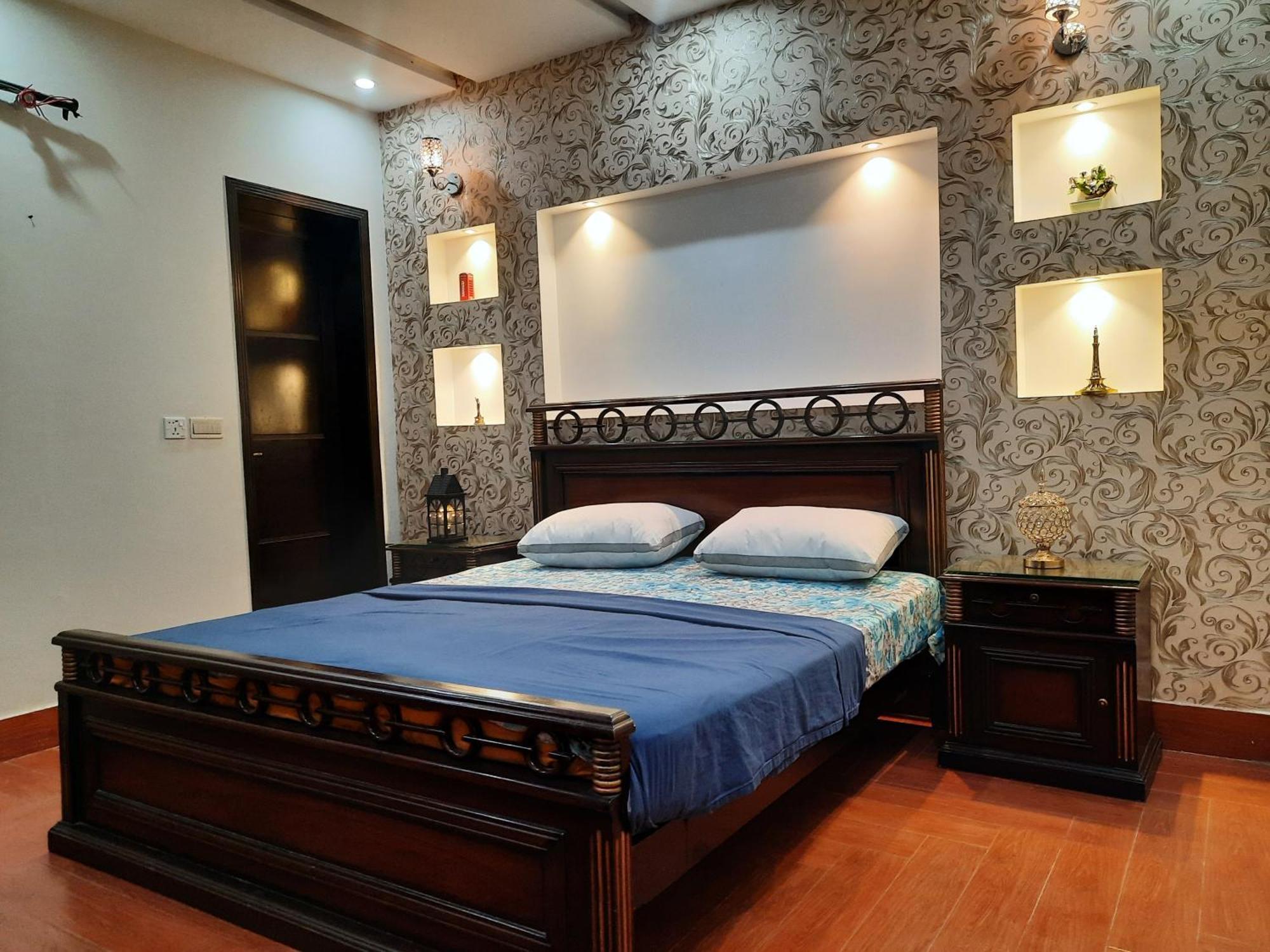3 Bedroom Furnished Holiday Home Near Valencia Town, Lake City & Ring Road ラホール エクステリア 写真