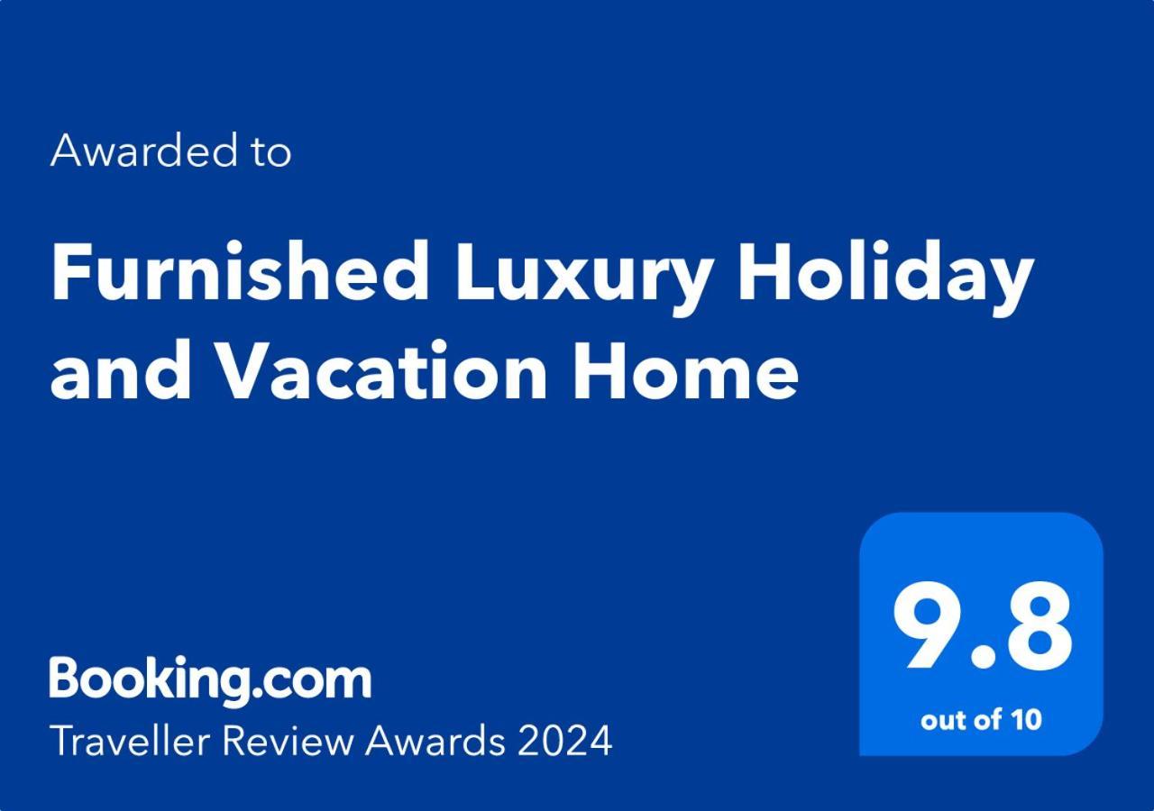3 Bedroom Furnished Holiday Home Near Valencia Town, Lake City & Ring Road ラホール エクステリア 写真
