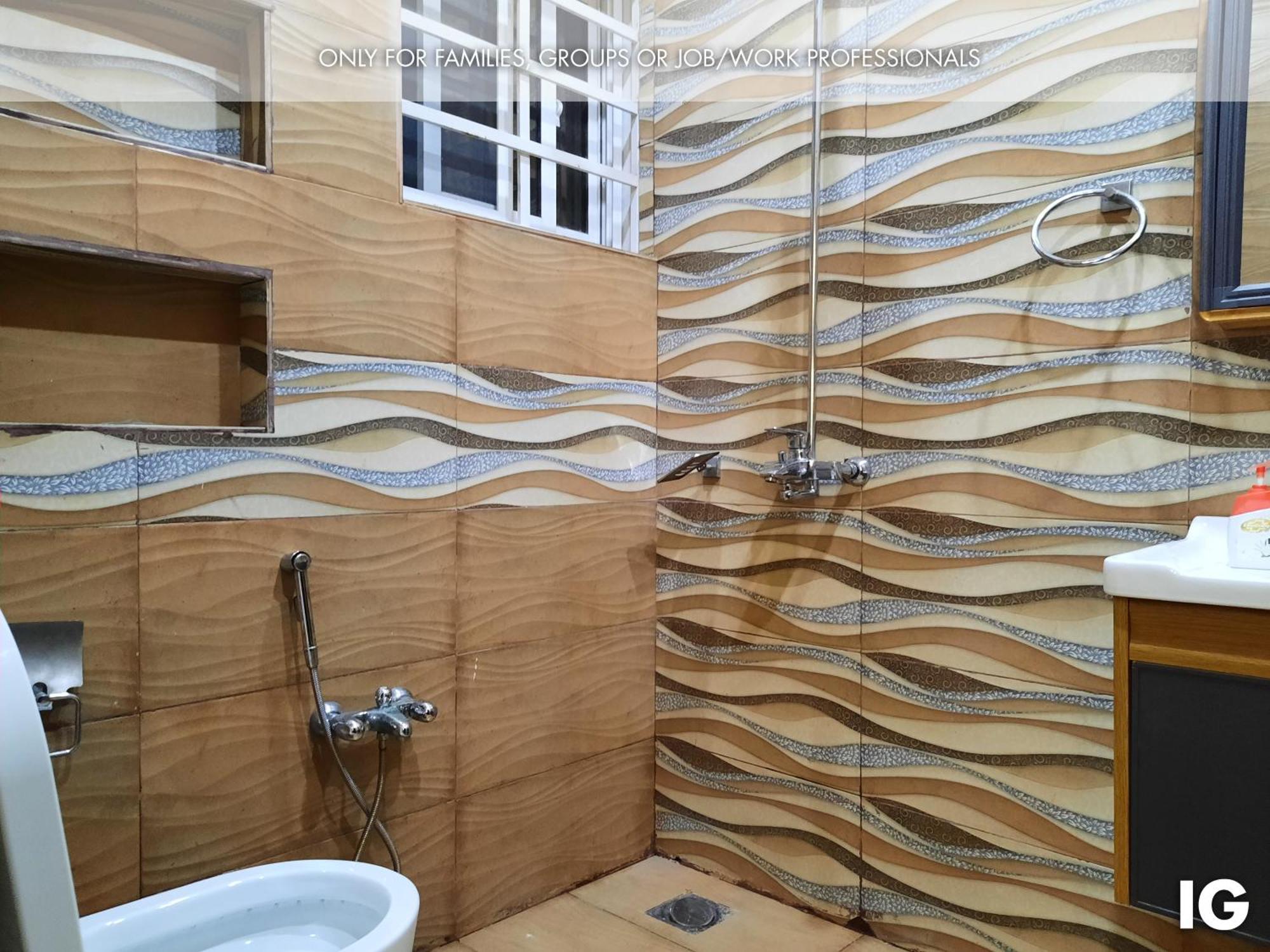 3 Bedroom Furnished Holiday Home Near Valencia Town, Lake City & Ring Road ラホール エクステリア 写真